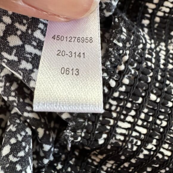 WHITE HOUSE BLACK MARKET SLEEVELESS Back KEYHOLE V-Neck Elastic Waist Size M - Picture 9 of 11